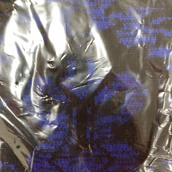 WeLoveFine World of Warcraft Alliance Sweater NWT - Picture 4 of 6